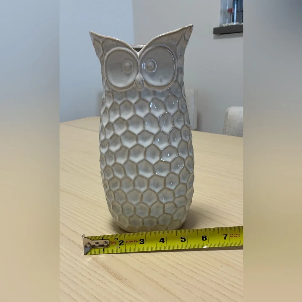 NWT White Owl Ceramic Vase - Picture 6 of 6